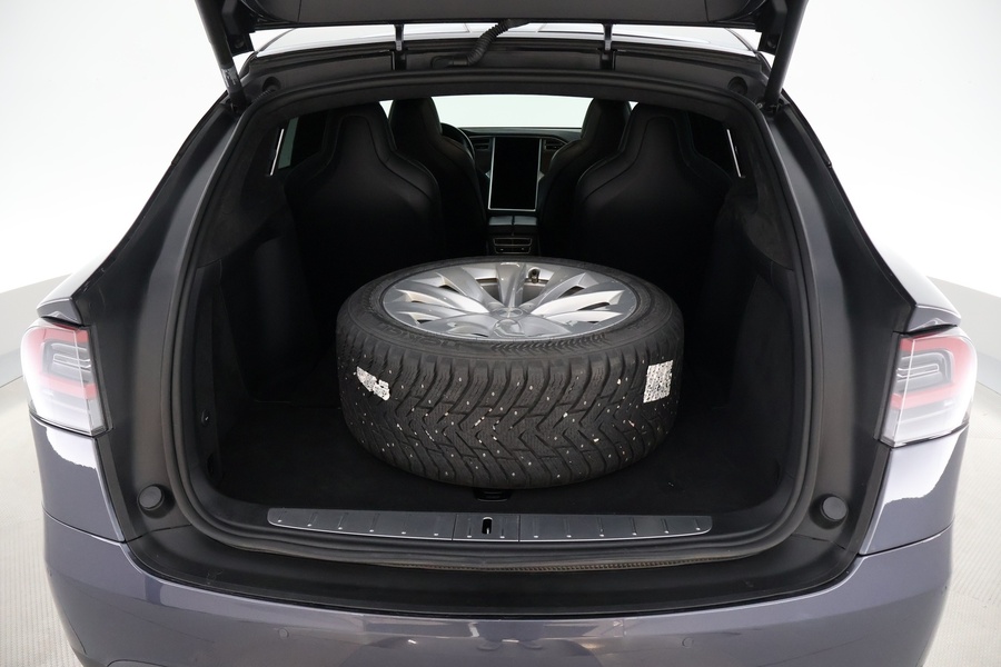 Tesla Model X vaihtoauto