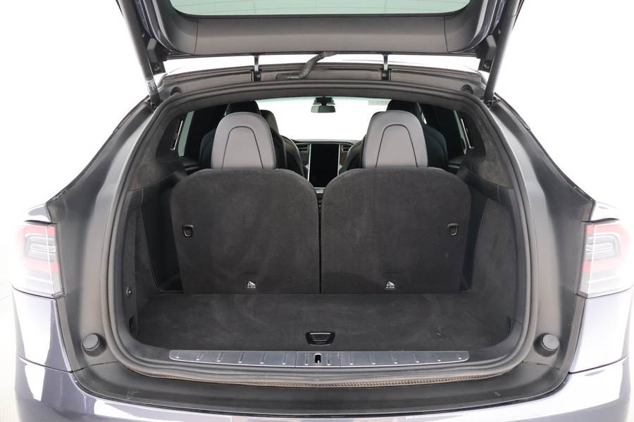 Tesla Model X vaihtoauto