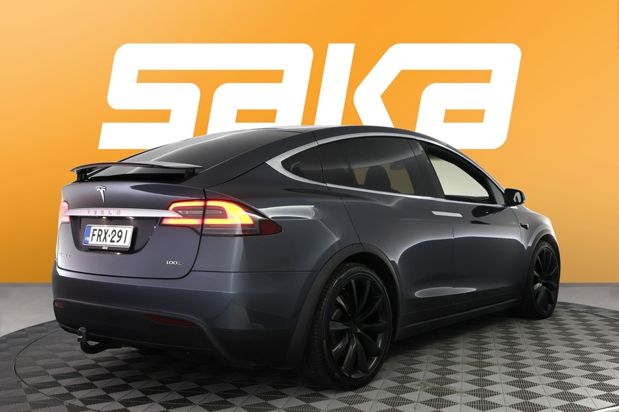 Tesla Model X vaihtoauto