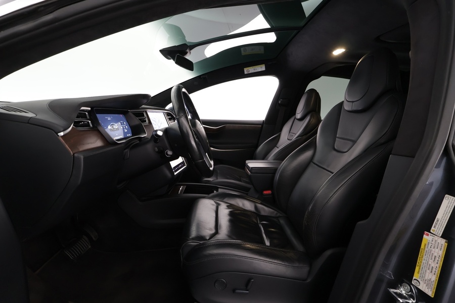 Tesla Model X vaihtoauto