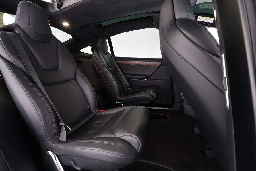 Tesla Model X vaihtoauto