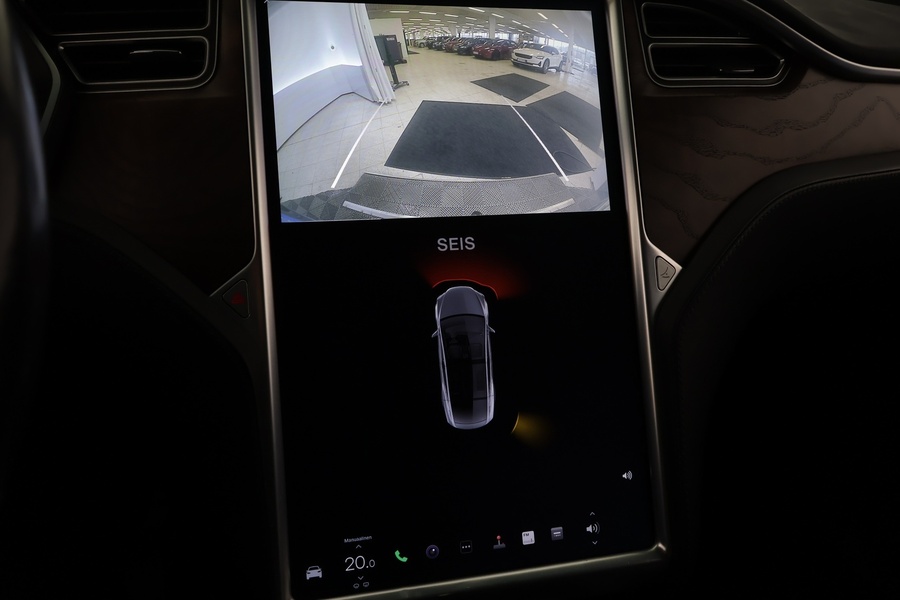 Tesla Model X vaihtoauto