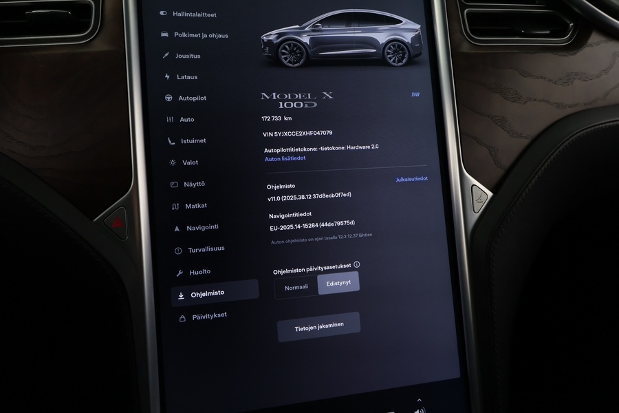 Tesla Model X vaihtoauto