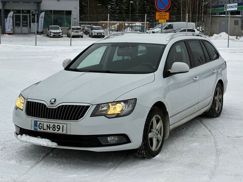 Skoda Superb vaihtoauto