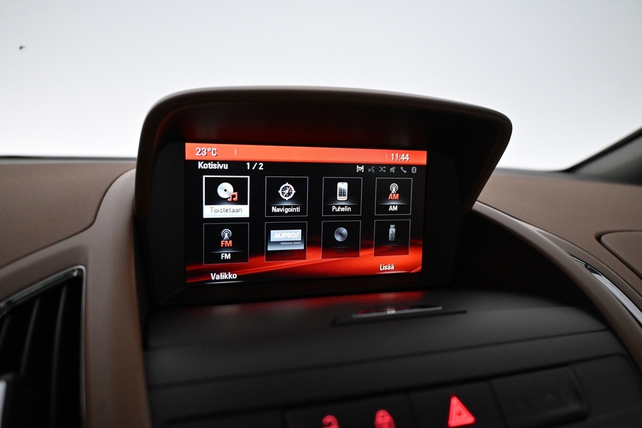 Opel Zafira Tourer vaihtoauto