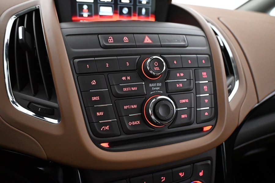 Opel Zafira Tourer vaihtoauto