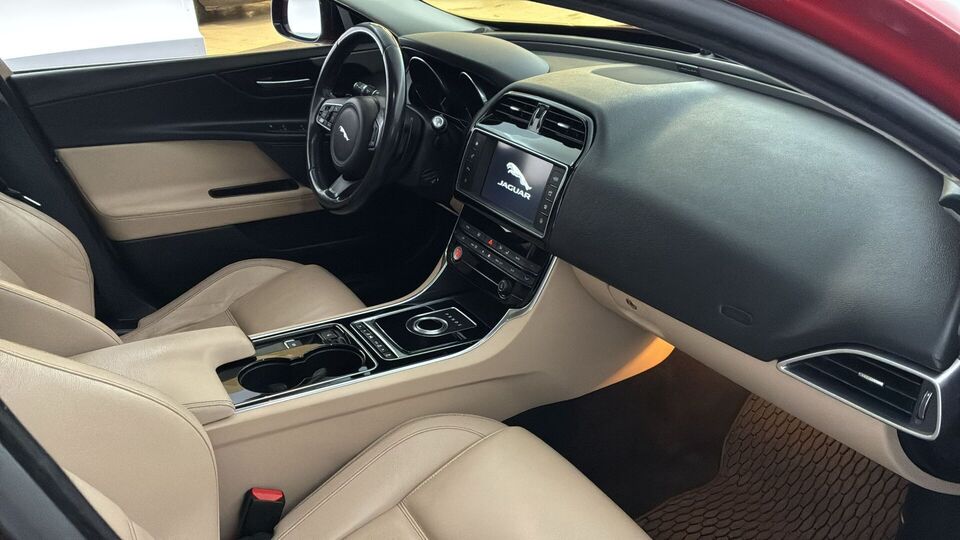 Jaguar XE vaihtoauto