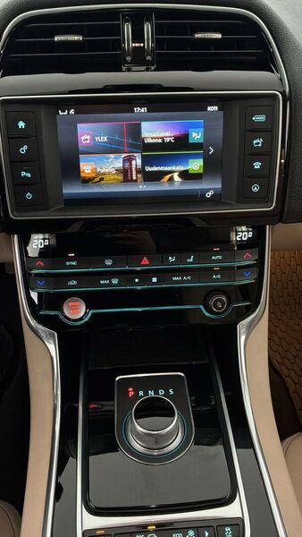 Jaguar XE vaihtoauto