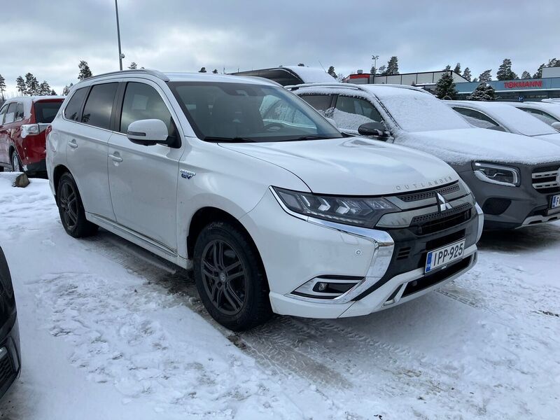 Mitsubishi Outlander vaihtoauto