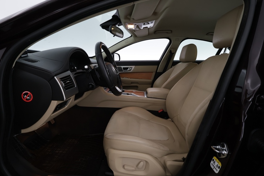 Jaguar XF vaihtoauto