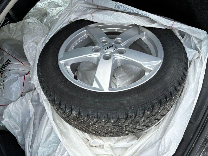 Volvo V40 vaihtoauto