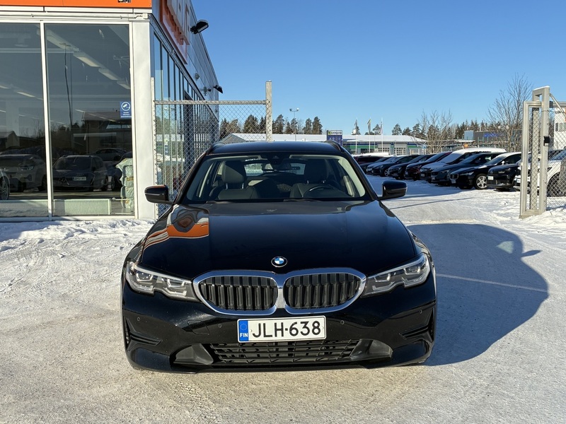 BMW 320 vaihtoauto