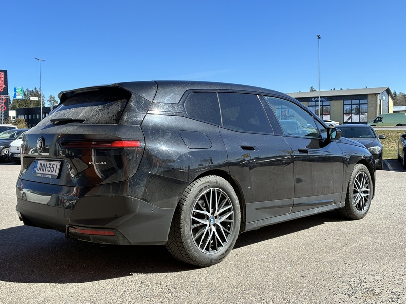 BMW iX vaihtoauto