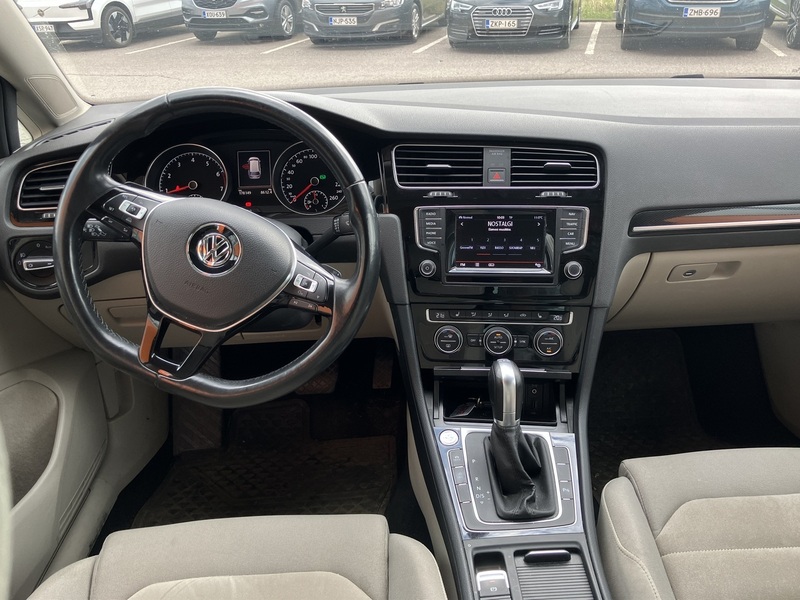 Volkswagen Golf vaihtoauto