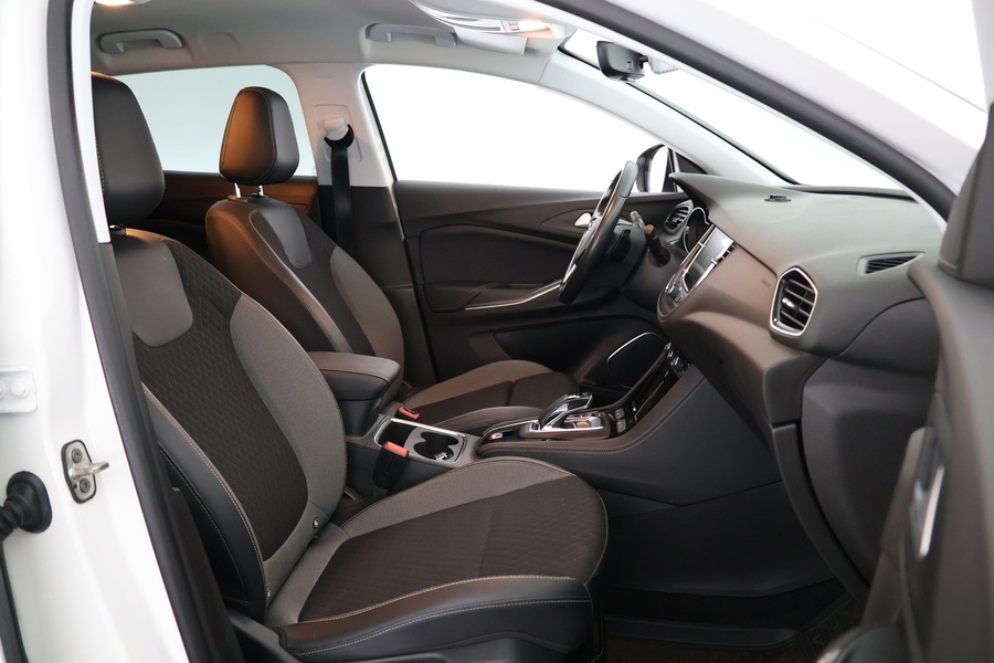 Opel Grandland X vaihtoauto