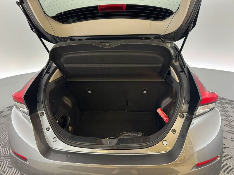 Nissan Leaf vaihtoauto