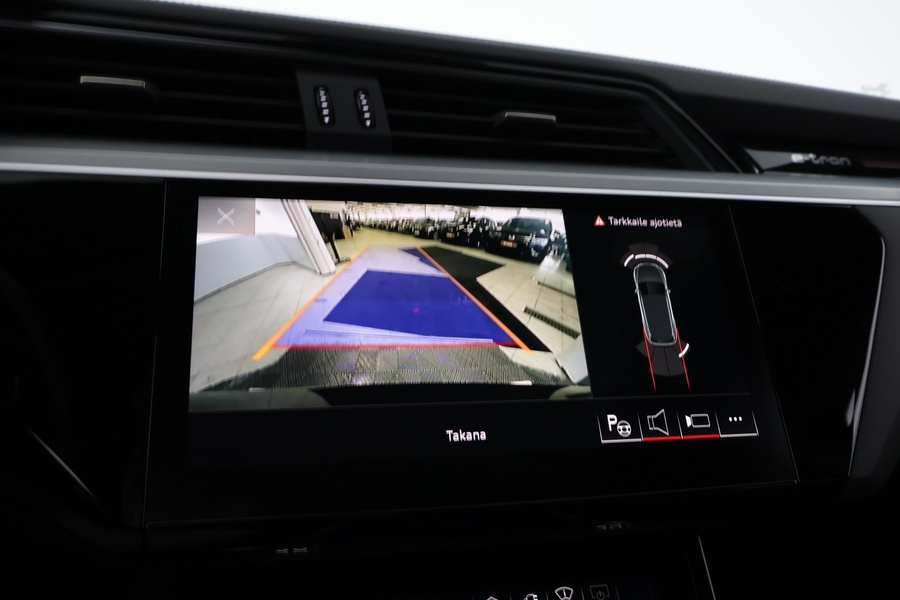 Audi e-tron vaihtoauto