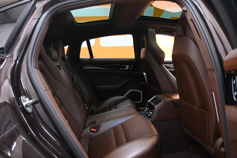 Porsche Panamera vaihtoauto