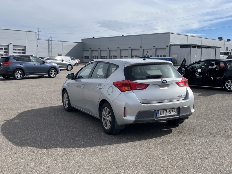 Toyota Auris vaihtoauto