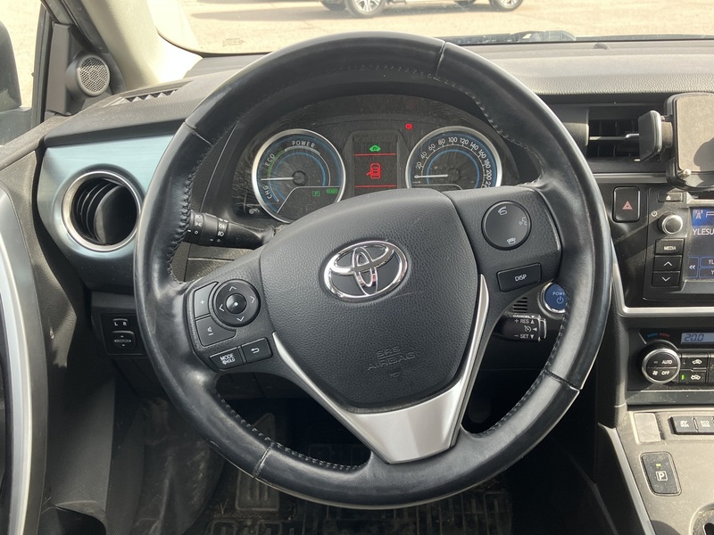 Toyota Auris vaihtoauto