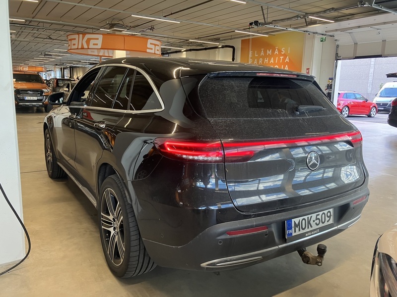 Mercedes-Benz EQC vaihtoauto