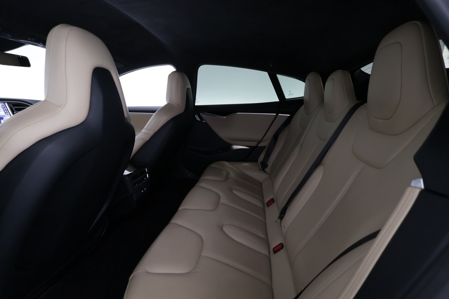 Tesla Model S vaihtoauto