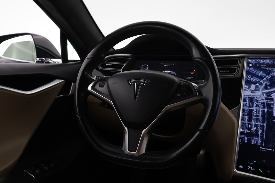 Tesla Model S vaihtoauto