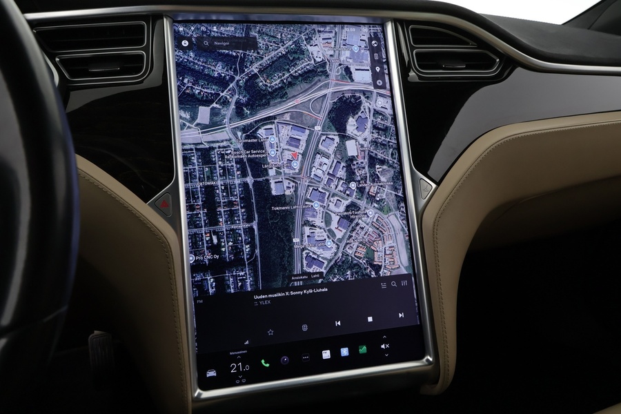 Tesla Model S vaihtoauto