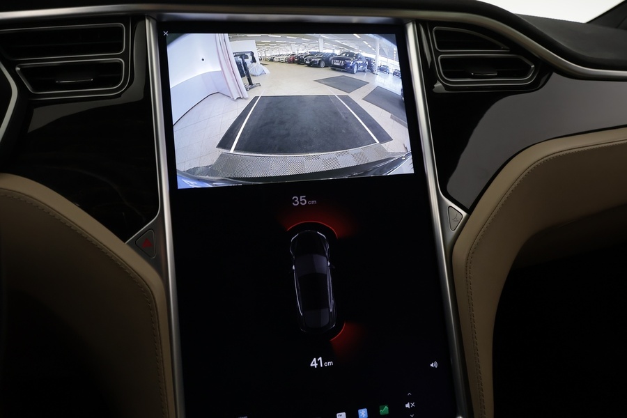 Tesla Model S vaihtoauto