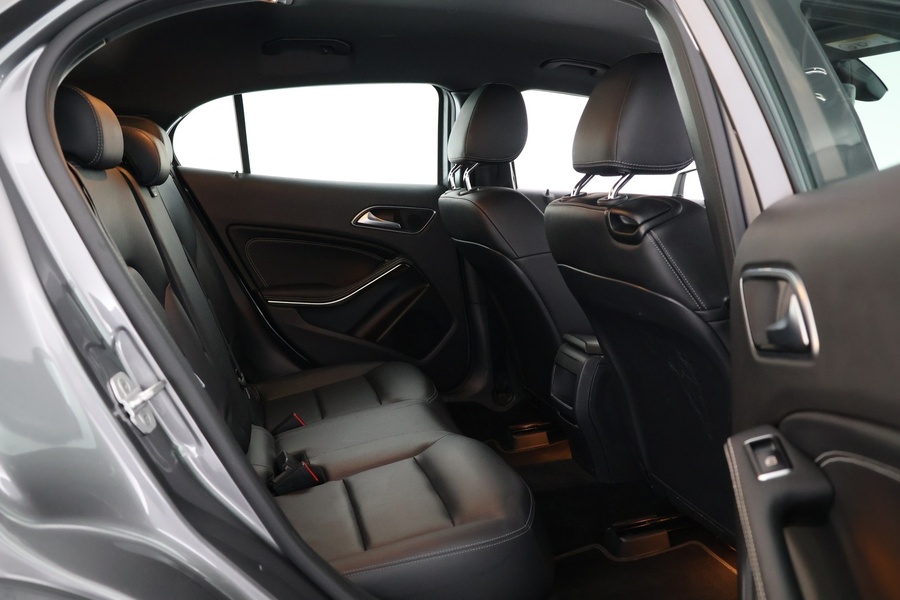 Mercedes-Benz GLA vaihtoauto