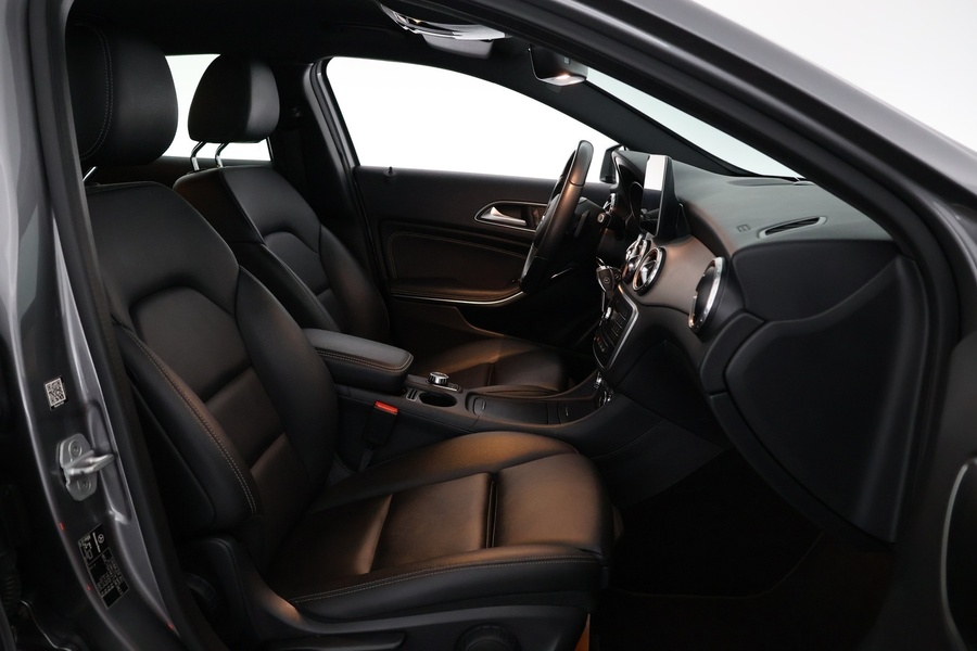 Mercedes-Benz GLA vaihtoauto