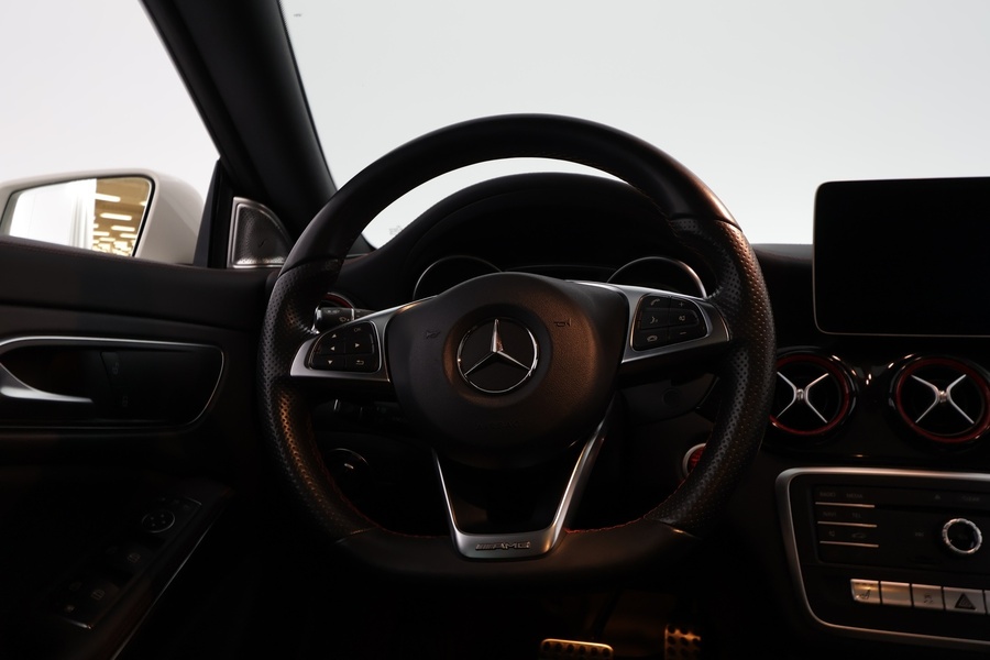 Mercedes-Benz CLA vaihtoauto