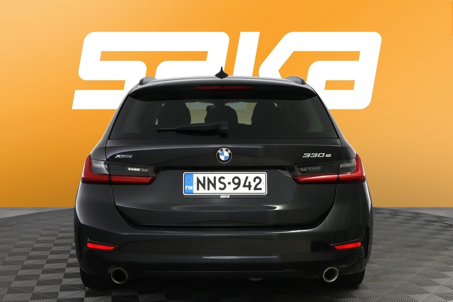 BMW 330 vaihtoauto