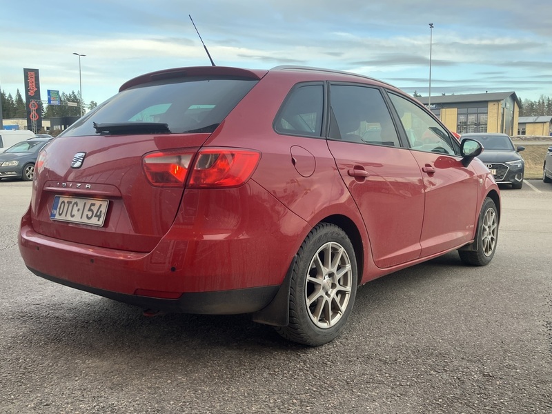 SEAT Ibiza ST vaihtoauto