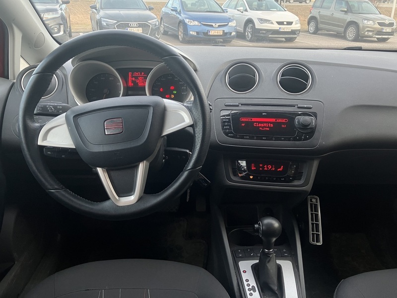 SEAT Ibiza ST vaihtoauto