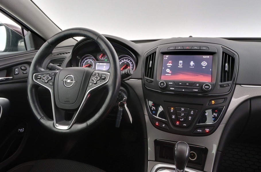 Opel Insignia vaihtoauto