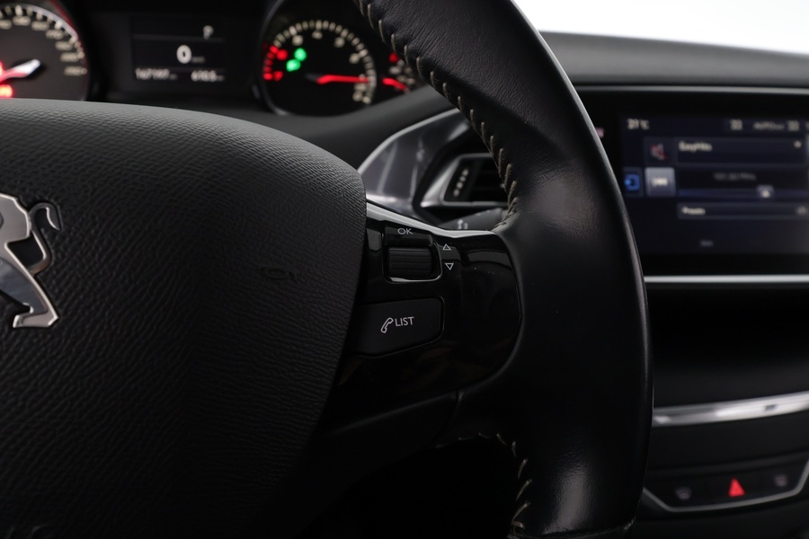 Peugeot 308 vaihtoauto