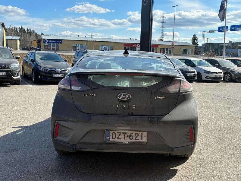 Hyundai IONIQ plug-in vaihtoauto