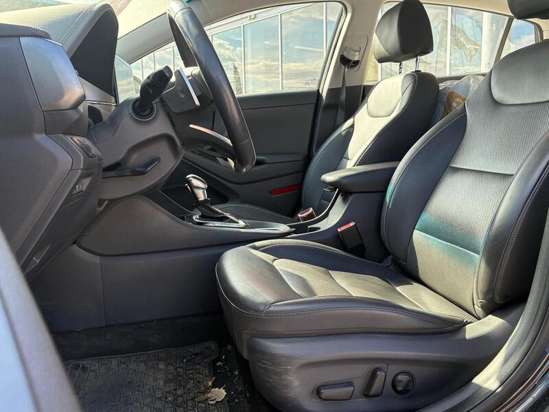 Hyundai IONIQ plug-in vaihtoauto