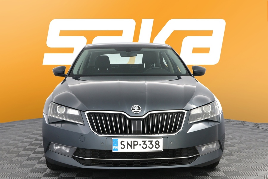 Skoda Superb vaihtoauto