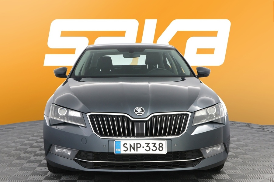 Skoda Superb vaihtoauto