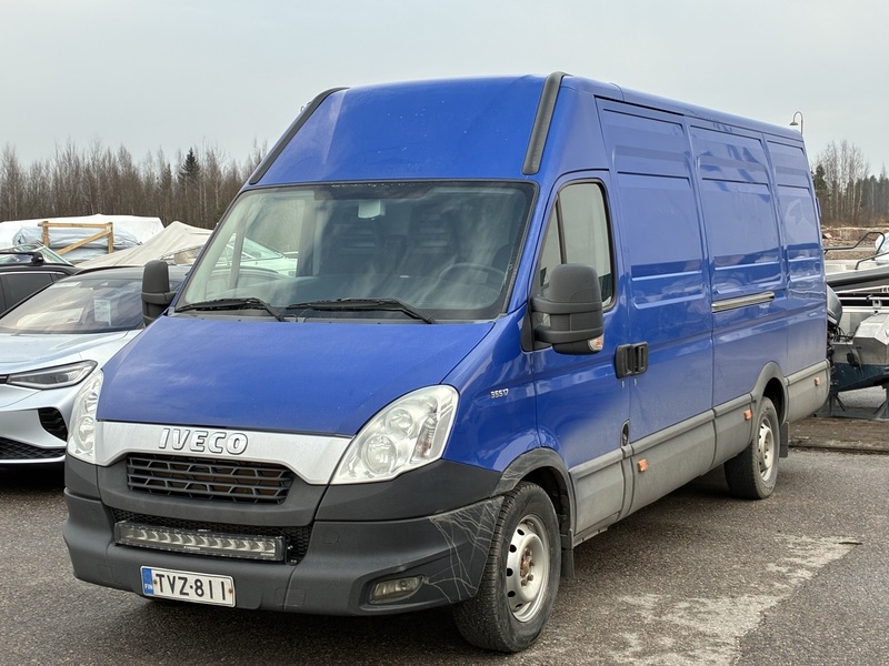 Iveco 35S vaihtoauto