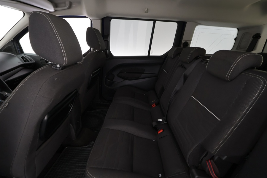 Ford Grand Tourneo Connect vaihtoauto
