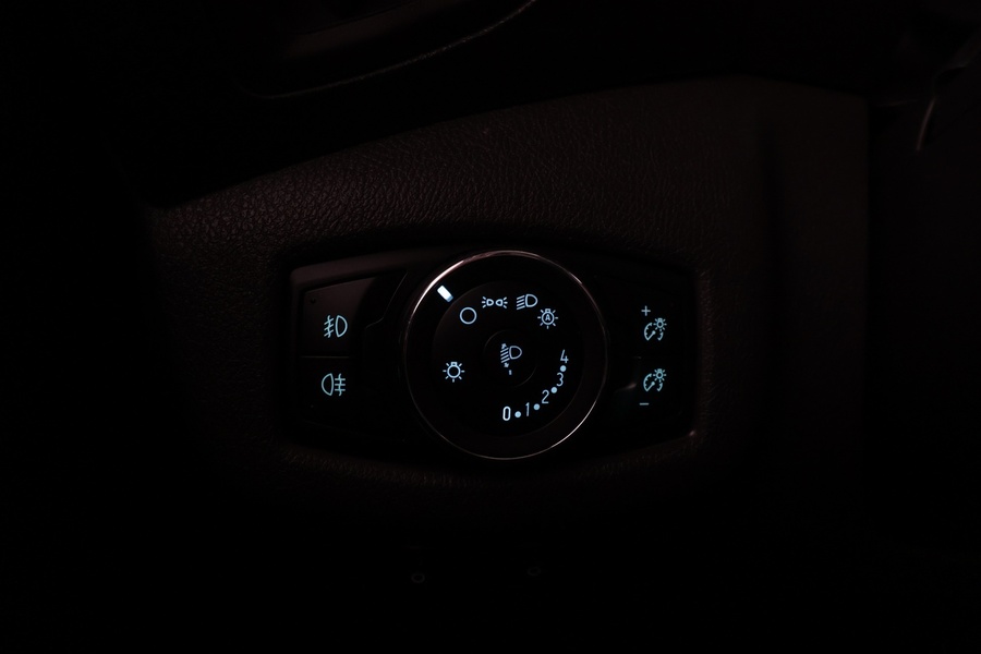 Ford Grand Tourneo Connect vaihtoauto