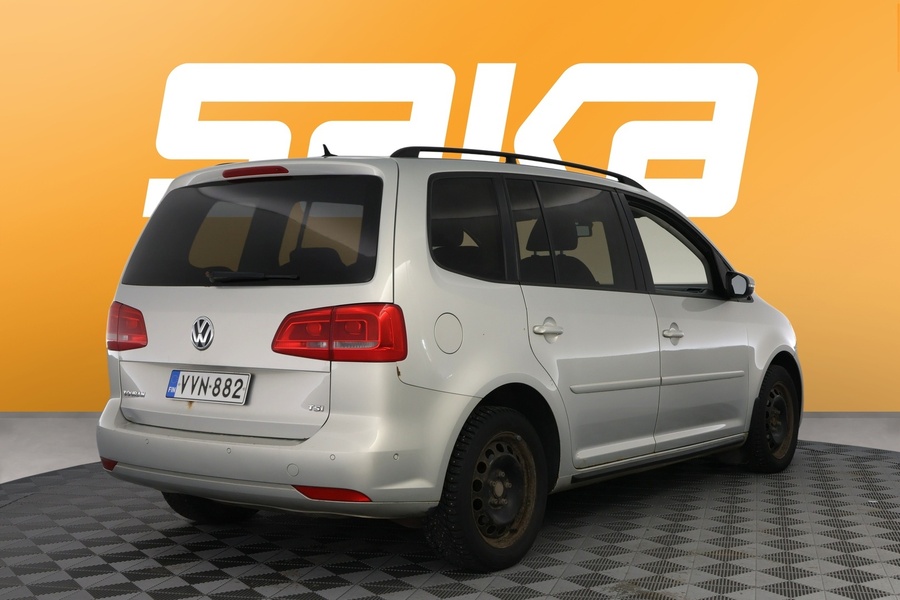 Volkswagen Touran vaihtoauto