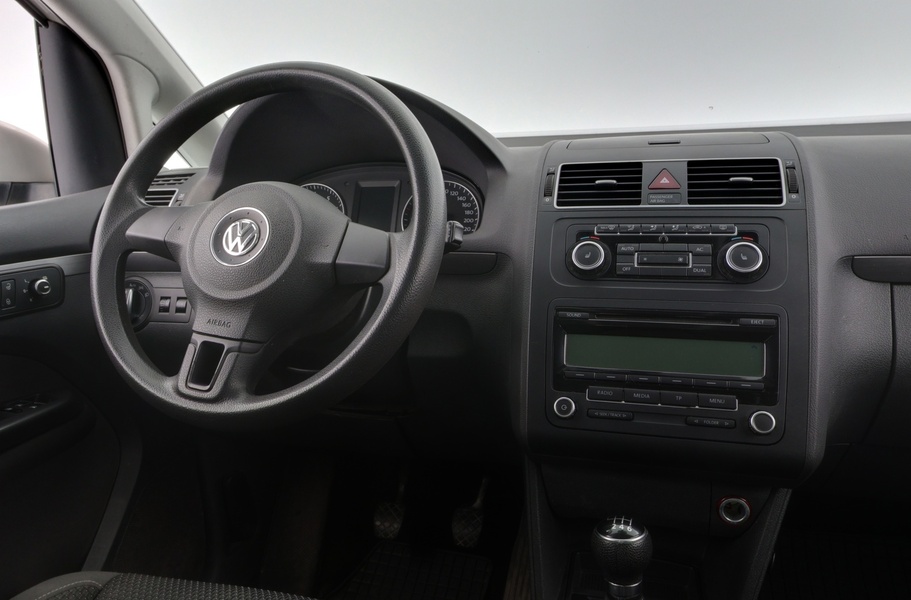 Volkswagen Touran vaihtoauto