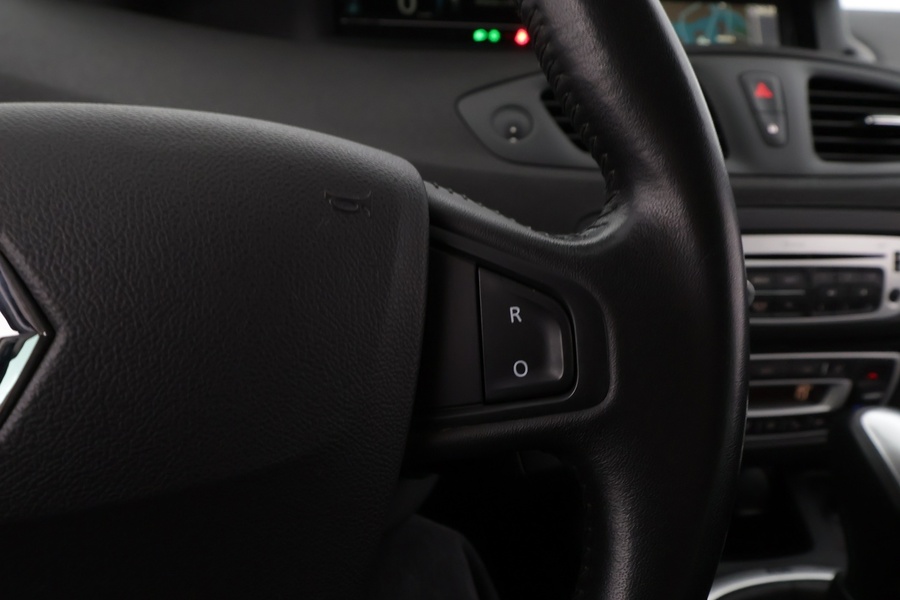 Renault Grand Scénic vaihtoauto