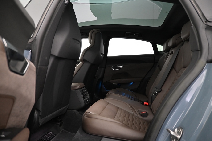 Audi e-tron GT vaihtoauto