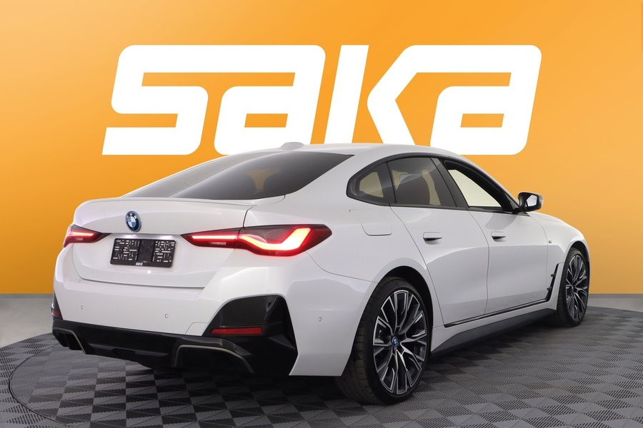 BMW i4 M50 vaihtoauto