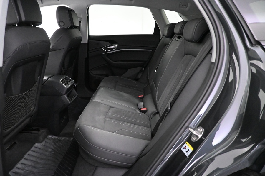 Audi Q8 e-tron vaihtoauto